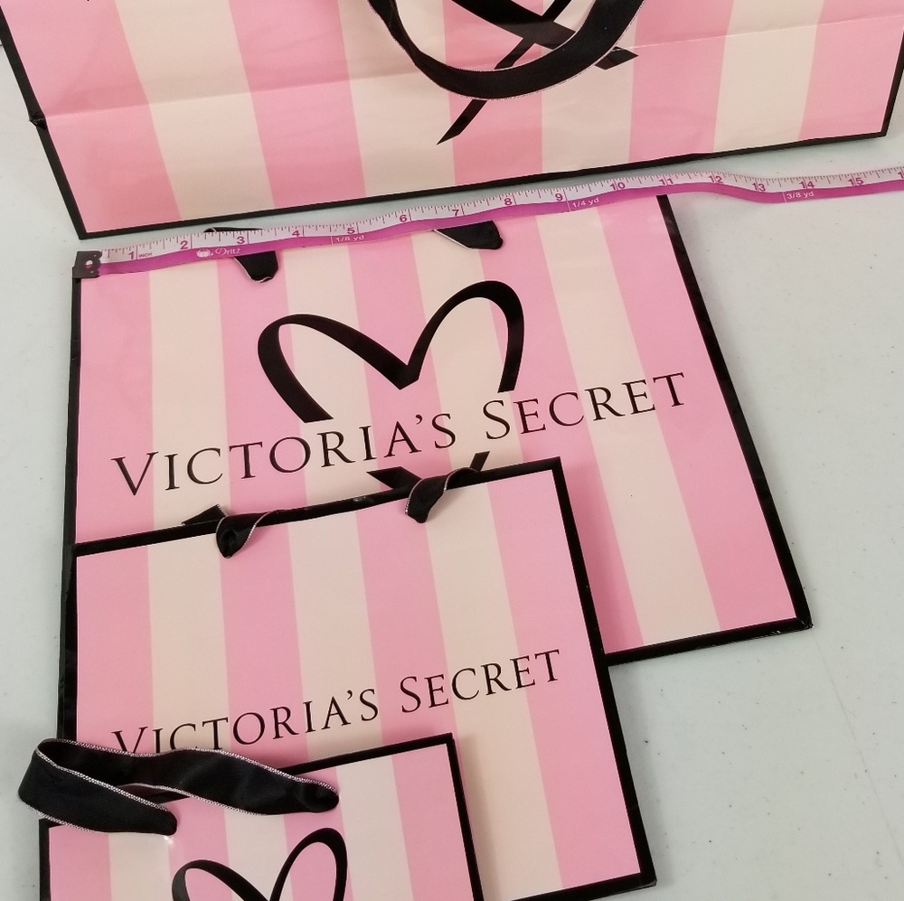 Lot of 5 Victoria secret Gift Bags (4 Sizes) - Picture 5 of 7